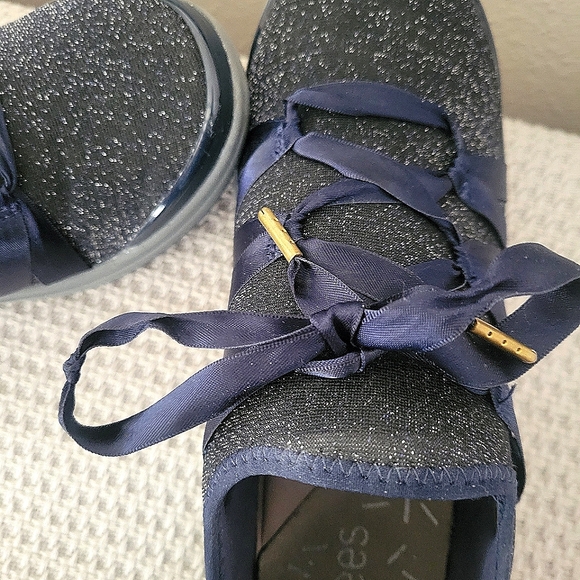 Bzees Women's Sparkle Navy Slipon Sneakers Sz 8.5 - Picture 7 of 12